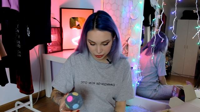 Новогодние подарки Lush ● Christmas Lush Haul / Огромная Коробка LUSH смотреть онлайн