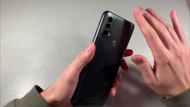 Обзор Motorola E40 4/64GB (XT2159-9) смотреть онлайн