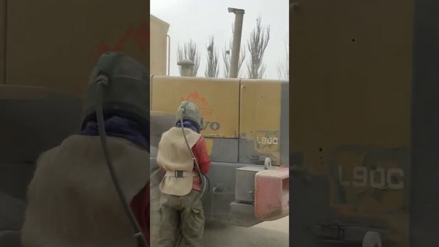Пескоструйная очистка погрузчика от ООО "Санд трейд" смотреть онлайн