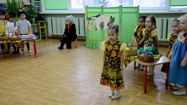 театральная постановка по сказке С. Михалкова "Как старик корову продавал" смотреть онлайн