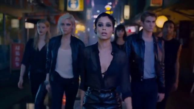mock commercial : YSL Black Opium Fragrance смотреть онлайн