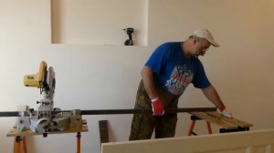 Наш инструмент/Складной верстак-тиски Sturm