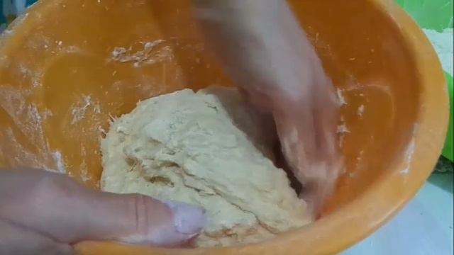 Тесто дрожжевое для пирогов и пирожков,без яиц,на растительном масле. смотреть онлайн