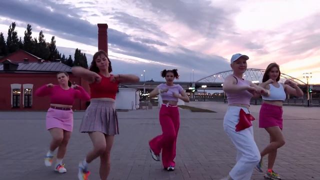 [KPOP IN PUBLIC | ONE TAKE | RUSSIA] ITZY (있지) - SNEAKERS dance cover by ALIM смотреть онлайн