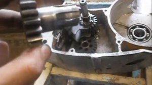 ВЫЛЕТАЕТ  3 ПЕРЕДАЧА ЯВА-350 . РЕШЕНИЕ 100'/.