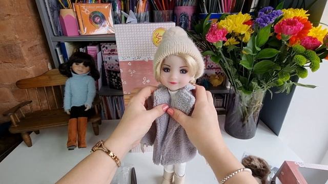 Ruby Red Fashion Friends Doll Eira unboxing review and redress by Beautiful Dolls смотреть онлайн