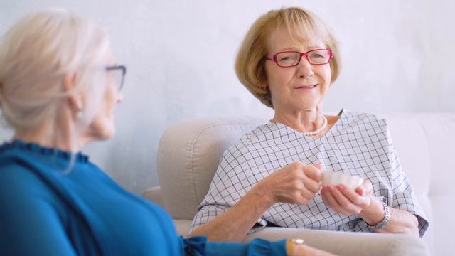 За счет кого растет число работающих в Эстонии смотреть онлайн