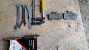 Замена задних колодок Ситроен С4 седан 2013 г.в. Необходимый Инструмент