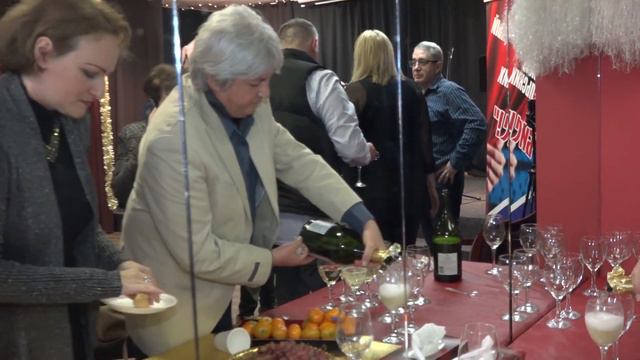 Видеозарисовка о встрече "Добрый вечер Харьков" в Торонто смотреть онлайн