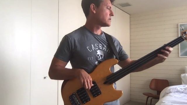 Smooth Operator bass cover on fretless! смотреть онлайн