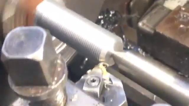 Нарезание резьбы на токарном станке 16К20 смотреть онлайн