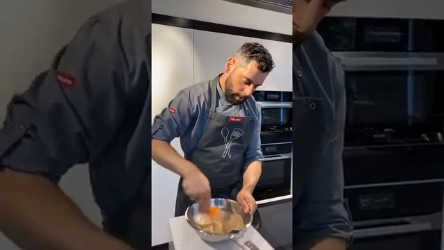 Португальская кухня с Miele Десерт Паштел Де Ната | Стаценко смотреть онлайн