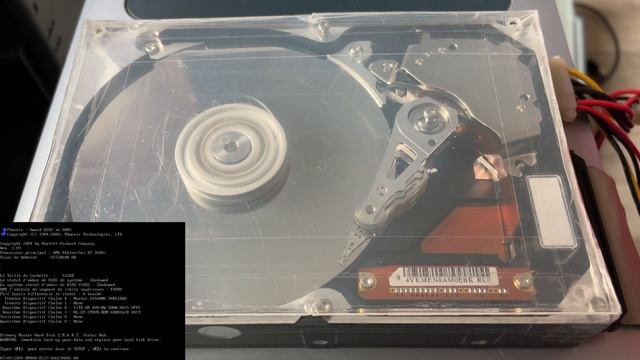 Maxtor DiamondMax Plus 9 6Y160P0 hard drive sounds & Inside view смотреть онлайн