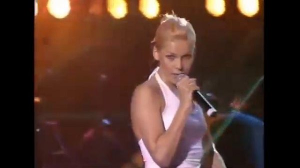 Си Си Кетч без фонограммы. Вот это талант! C. C. Catch в России