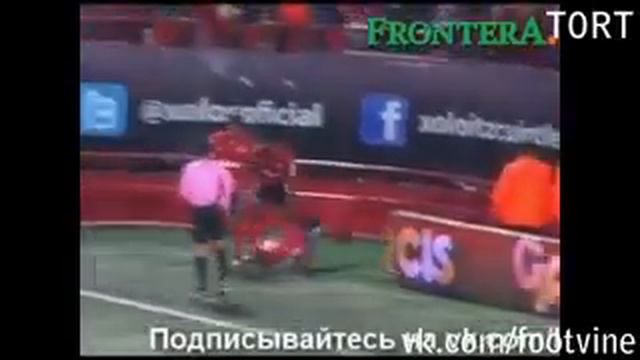 У арбитра нет чувства юмора смотреть онлайн