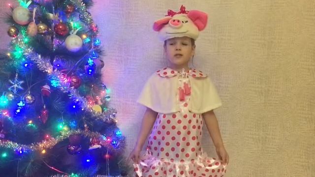 Елизавета рассказывает стихотворение А.Блока#Был вечер поздний и багровый,... смотреть онлайн