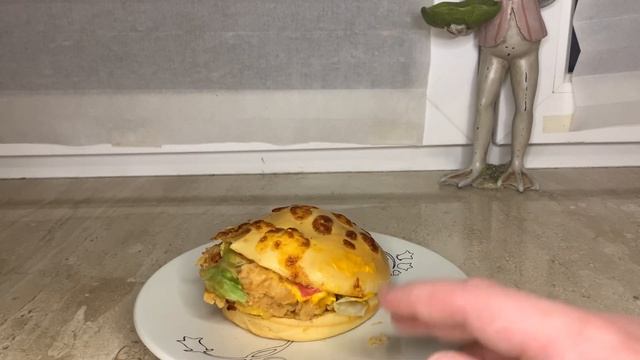 Новинка KFC и Красный Монстр (New KFC and the Red Monster) смотреть онлайн