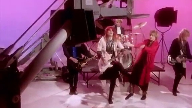 Gene Loves Jezebel - Motion of Love смотреть онлайн