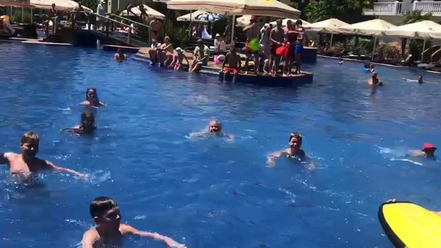 Веселье каждую минуту. Отель Прометей клуб Лазаревское