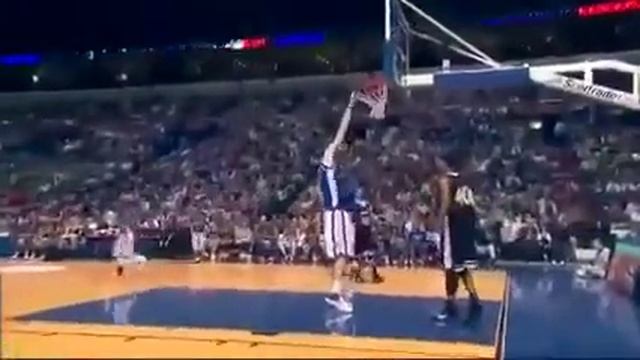 Смнешной гол в баскетболе