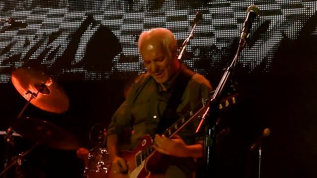 Peter Frampton - "Black Hole Sun" - The Roundhouse, London - 05/11/2013 смотреть онлайн