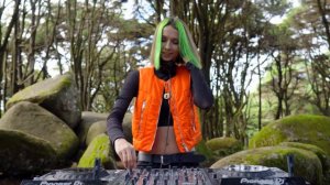 Miss Monique - MiMo Podcast 040 Melodic Techno & House DJ Mix