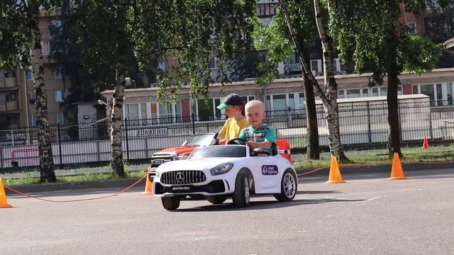 ЮВ 25 06 Лицей 369, Маршала Захарова д 52 1 смотреть онлайн