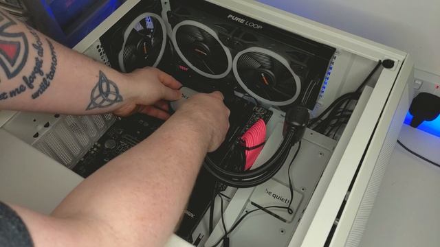 Building In The Be Quiet Pure Base 500DX! Intel Core i5-12600K & RTX 2060 Build смотреть онлайн