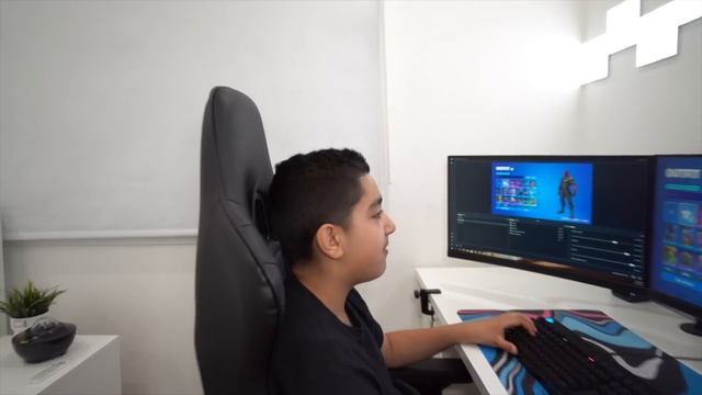 FERRAN VS BABYSCRUBZ FORTNITE LOCKER TOUR ($10,000 FORTNITE ACCOUNT!) смотреть онлайн