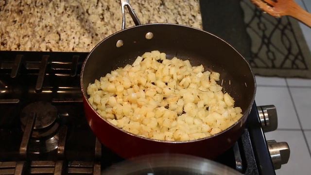 Rosemary Potatoes and Poached Egg смотреть онлайн