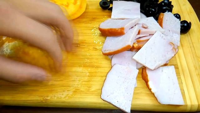 Рецепт классической пиццы(ПО ДОМАШНЕМУ) смотреть онлайн