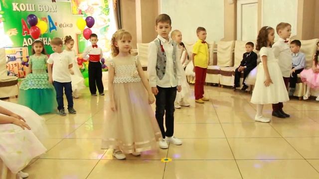 Малышкина школа АБВГДейка. Выпускной 2016 Вальс смотреть онлайн