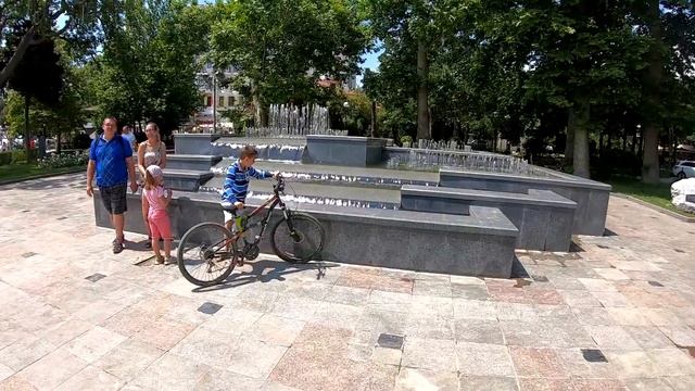 Что с водой в Ялте? Дефицит питьевой воды в Ялте на третий день после наводнения смотреть онлайн