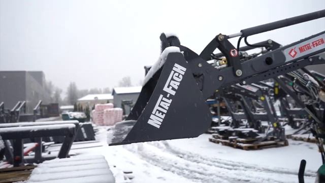 Установка фронтального погрузчика T-812 для мини тракторов смотреть онлайн