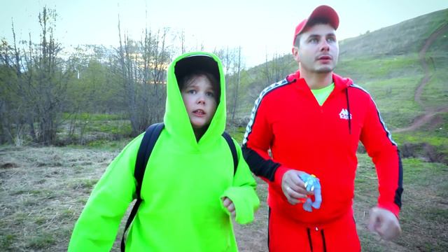 Хелпик Стал Злодеем? Рома и Папа Отправляются с Гуджитсу Спасать Хелпика! смотреть онлайн