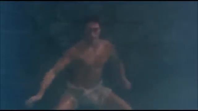 Тренировка Van Damme в фильме КИКБОКСЕР смотреть онлайн
