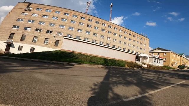 1ч прогулка по городу Ковров,пешком, гостиница ? КОВРОВ, старый и новый корпус смотреть онлайн