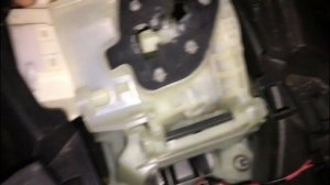 Мазда 6 не выключается магнитола. Ремонт концевика коробки передач. Mazda 6, GJ - 2013