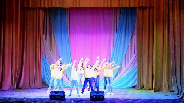 Улыбка танец 'Супердети' смотреть онлайн