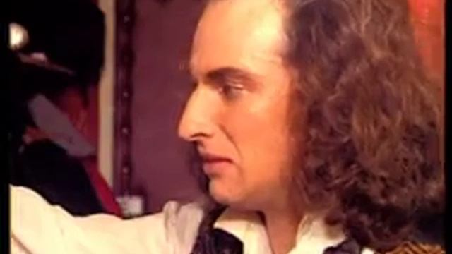 Может стоит обратиться к психиатру? смотреть онлайн