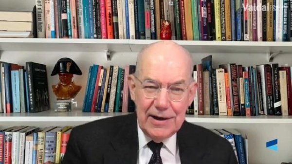 A Three-Move Game: Will It Be Possible to Avoid Zugzwang? An Expert Discussion