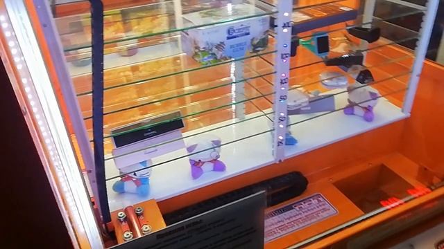 Первая игра в автомате-толкателе без преград. Выиграл много призов смотреть онлайн