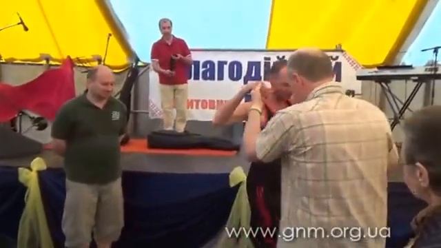 ИСЦЕЛЕНИЕ ПАРАЛИЗОВАННОГО Служение исцеления, Чернигов 2015 смотреть онлайн