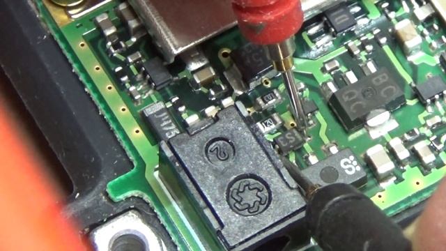 #135 reparing a Kenwood TH-D7 which will not charge batteries смотреть онлайн