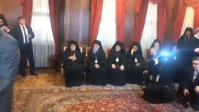 Чем таким Гундяев хотел угостить Варфоломея? Новичок и здесь? смотреть онлайн