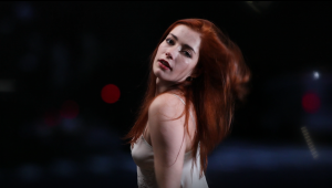 РЫЖАЯ в БЕЛОМ ТАНЦУЕТ!.mp4