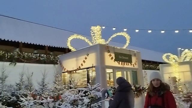 Обязательно посетите ёлку в казанском кремле! Это новая новогодняя локация Казани. Расскажу и покажу смотреть онлайн