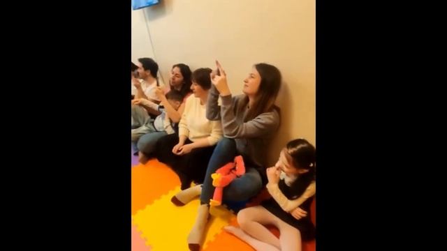 Английский в Мурино | Наши ученики играют в английском спектакле | Sony English смотреть онлайн