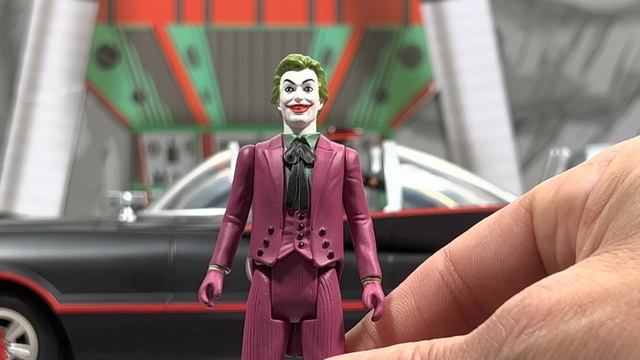 Mezco 5 Points 1966 BATMAN Deluxe Box Set W/ Batmobile & Batcave Action Figure Review