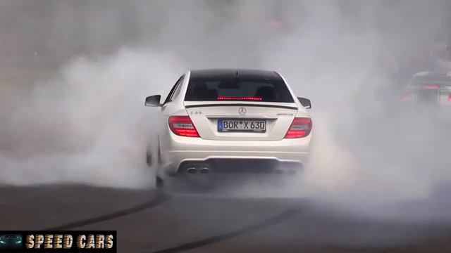 Mercedes Benz C-Class 63 AMG Burnout - Speed Cars смотреть онлайн